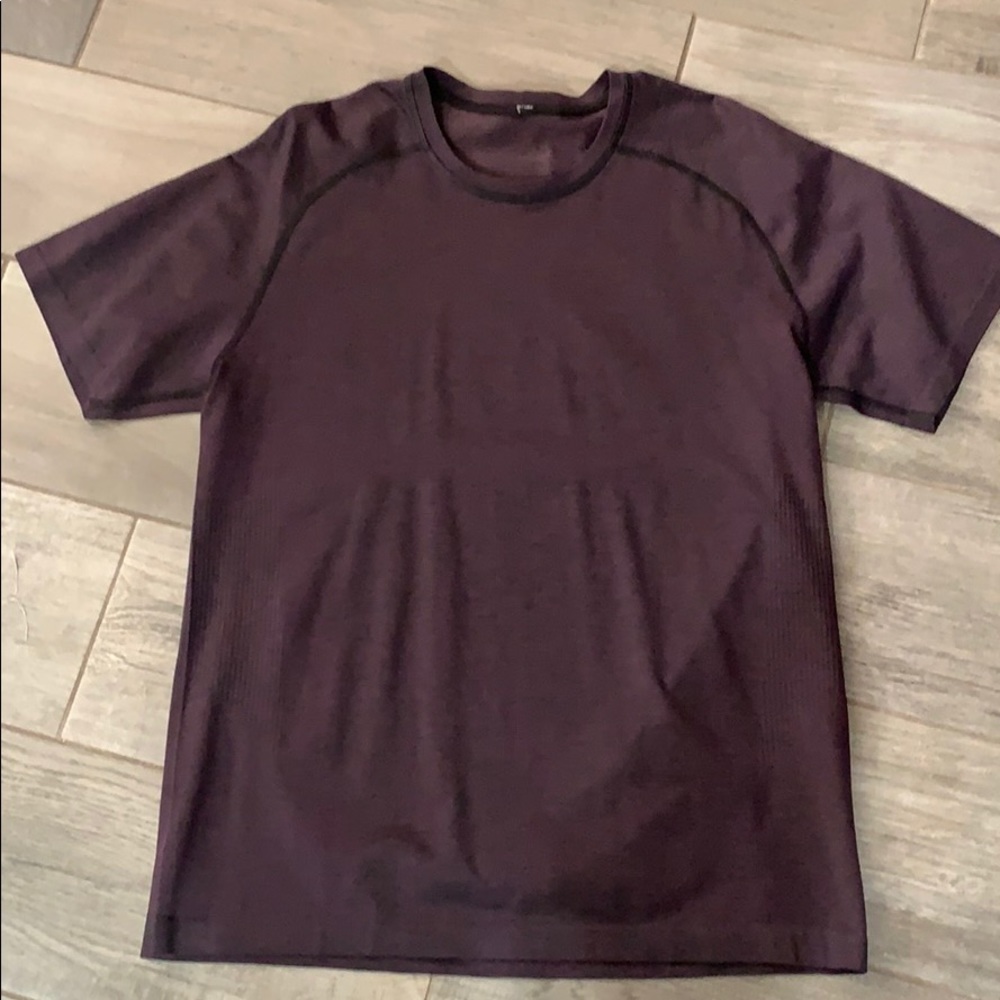 Lululemon Performance Metal Vent Tech